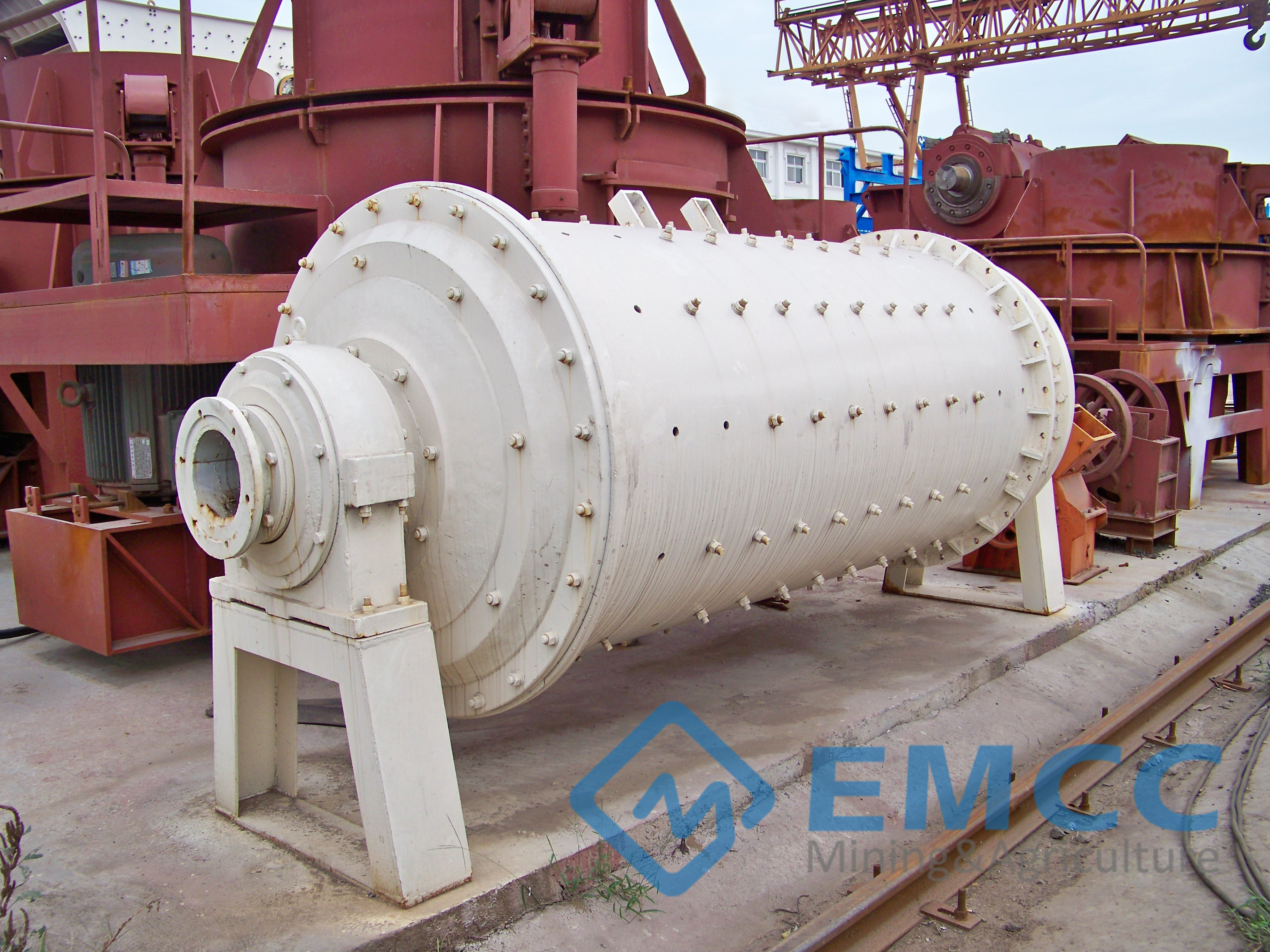 WHAT ARE THE TYPES OF BALL MILLS